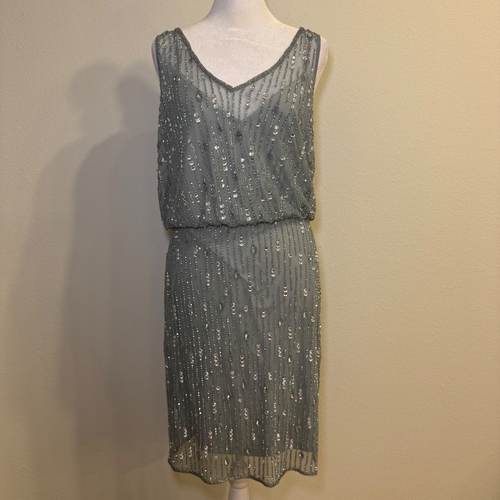 Adrianna Papell Silver-Gray Beaded V-Neck Cocktail Dress
